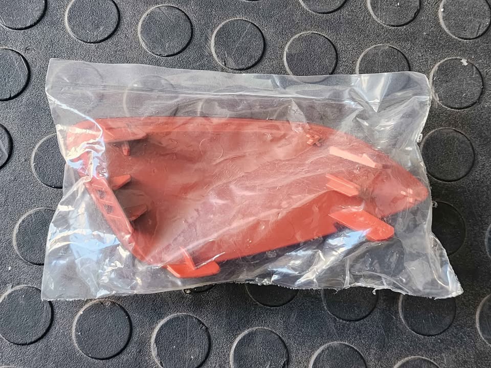 FORD FIESTA REFLECTOR - LHS - Private Seller FORD FIESTA REFLECTOR - LHS - Private Seller