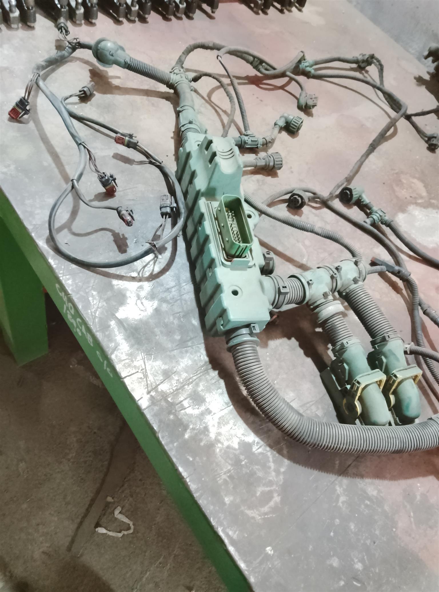 Volvo D13F ecm harness complete for sale - Private Seller