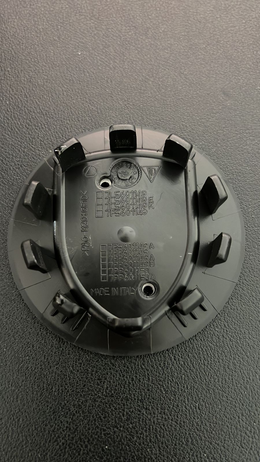 Wheel center caps available for all German Vehicles - Private Seller Wheel center caps available for all German Vehicles - Private Seller