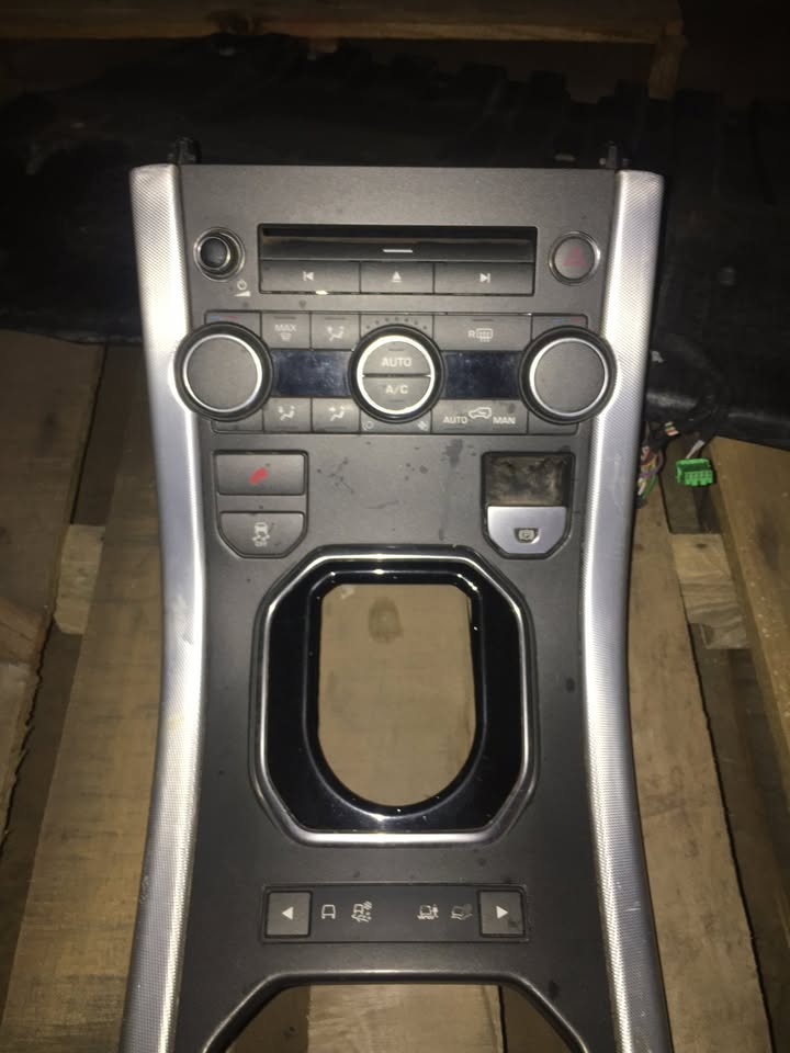 Range Rover Evoque Center control unit - Private Seller Range Rover Evoque Center control unit - Private Seller