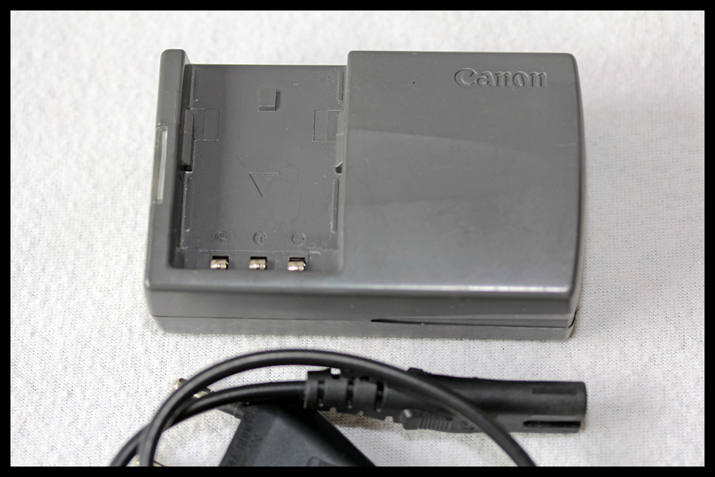 Canon CB-2LTE Battery Charger