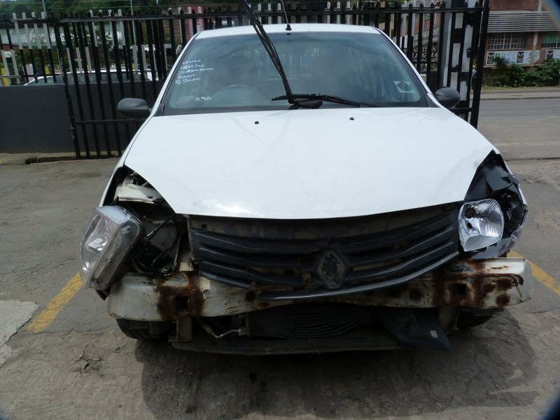 2009 Renault Sandero 1.6 United SPARES - Private Seller 2009 Renault Sandero 1.6 United SPARES - Private Seller