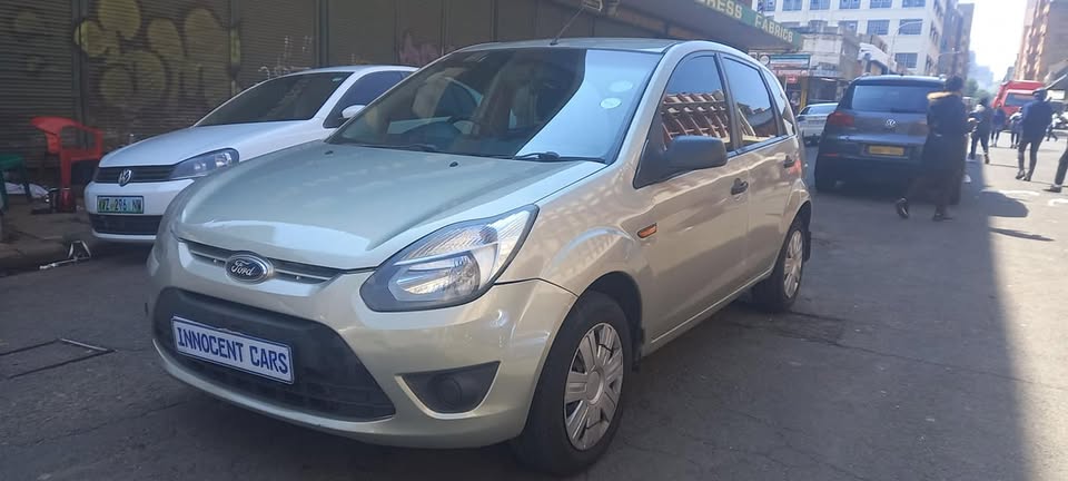 2013 FORD FIGO 1.4 PETROL, MANUAL TRANSMISSION, MILEAGE, BEIGE COLOR