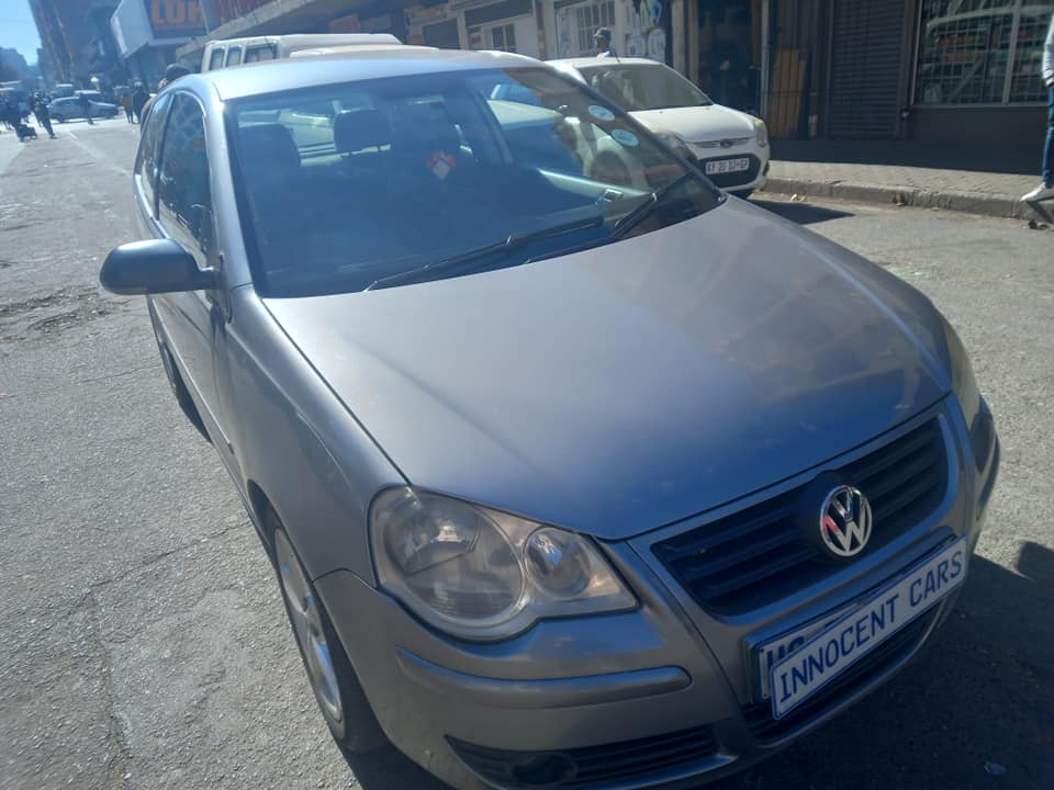2008 VW POLO BUJWA 1.9 TDI DIESEL, MANUAL 6SPED, SILVER COLOR, MILEAGE 122000KM, SPARE KEY