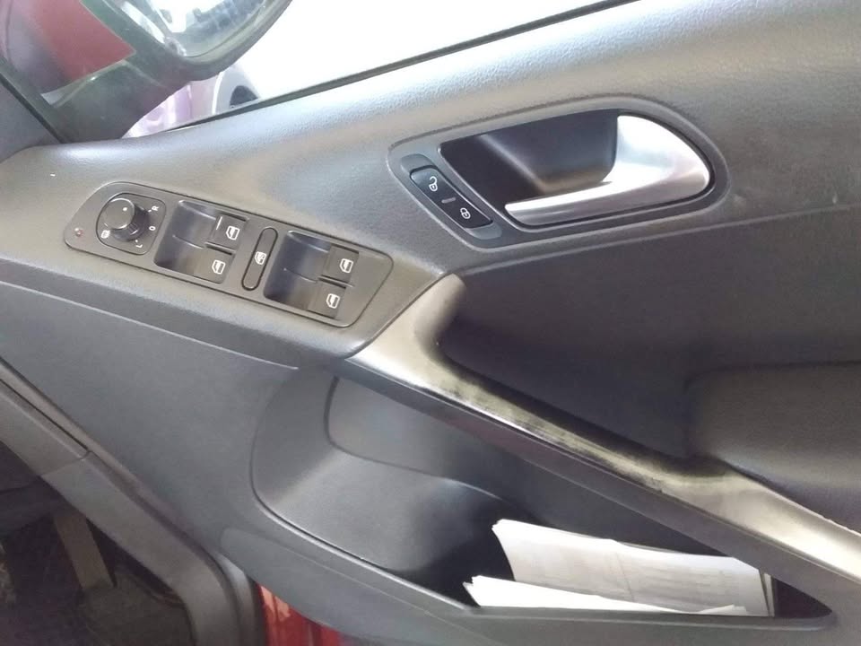 2009 VW Tiguan hatchback manual 2009