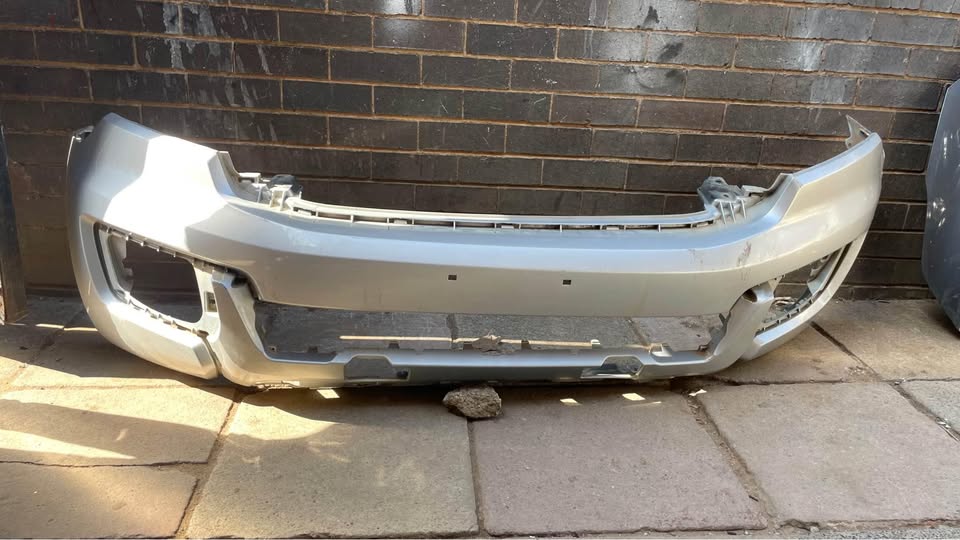 Ford Everest bumper 2018 - Private Seller Ford Everest bumper 2018 - Private Seller