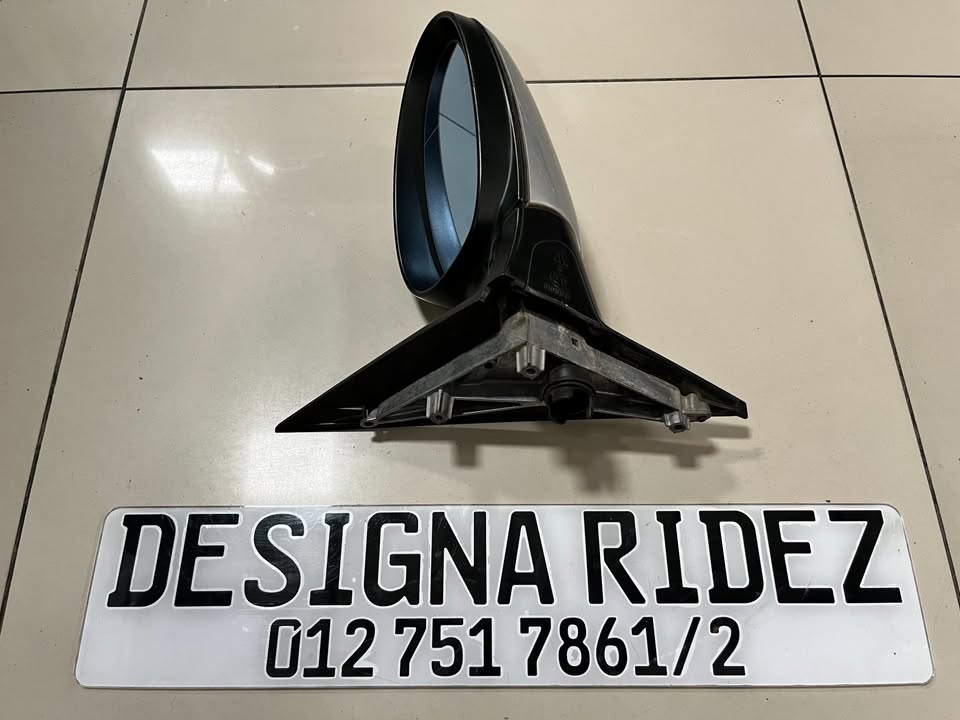 BMW E87 1-SERIES FRONT RIGHT MIRROR AVAILALE. - Private Seller BMW E87 1-SERIES FRONT RIGHT MIRROR AVAILALE. - Private Seller