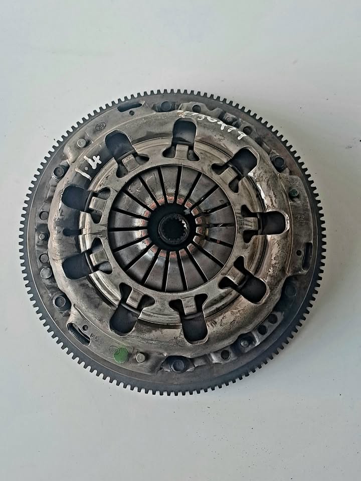 Ford Fiesta 1,4L Clutch kit - Private Seller