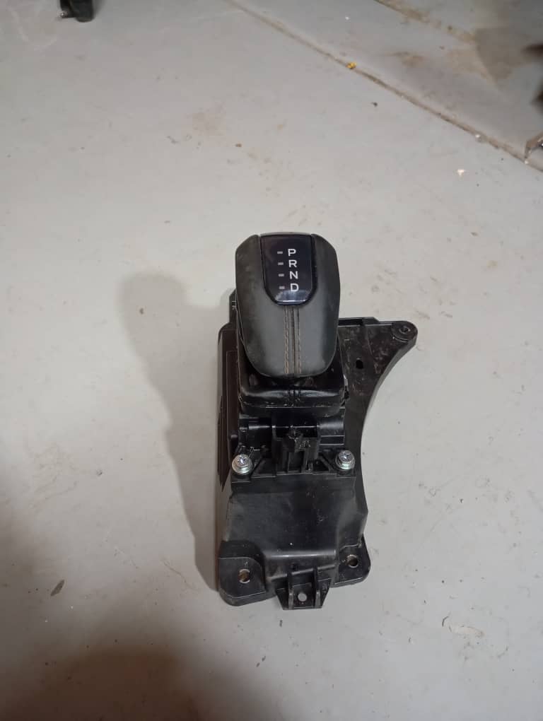 2023 FORD RANGER T9 WILDTRACK GEAR KNOB - Private Seller