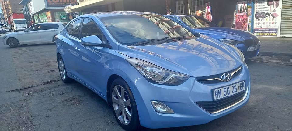 2013 HYUNDAI ELENTRA 1.8 GLS SEDAN PETROL, AUTOMATIC, BLUE COLOR