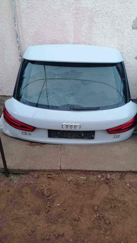 Audi Q3 complete tailgate - Private Seller Audi Q3 complete tailgate - Private Seller