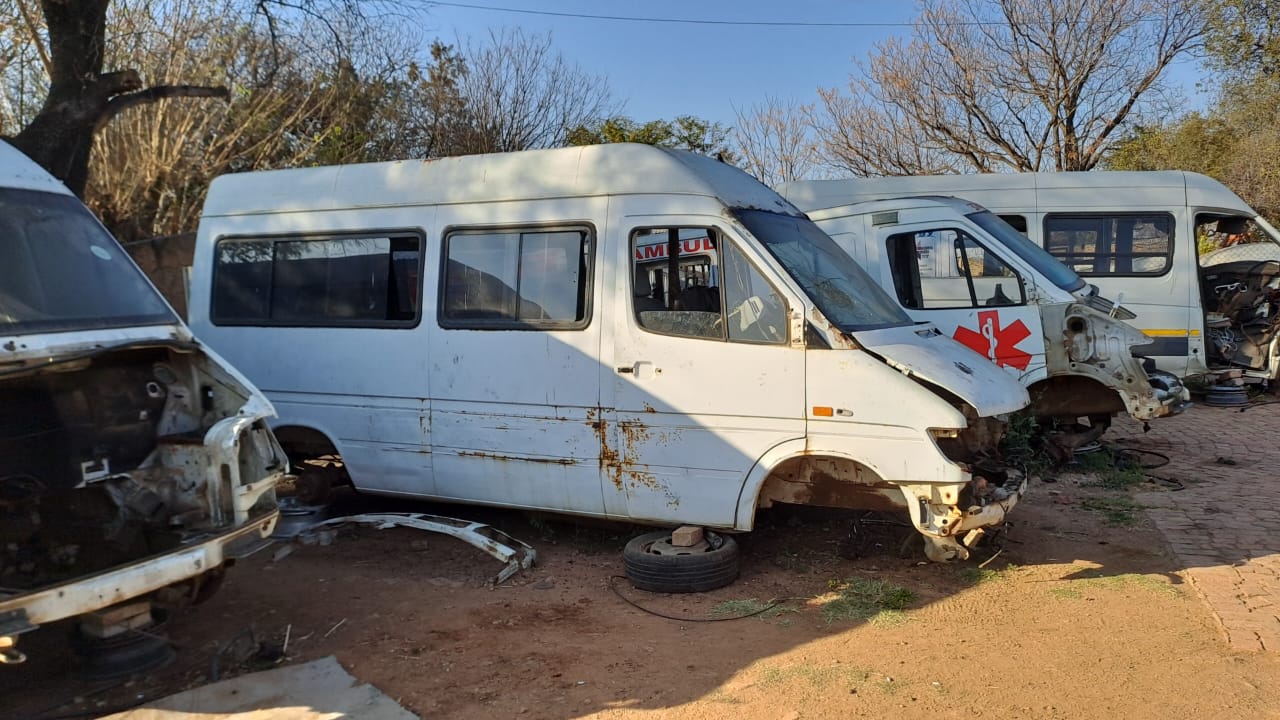 Mercedes-Benz Sprinter stripping for spares - Private Seller Mercedes-Benz Sprinter stripping for spares - Private Seller