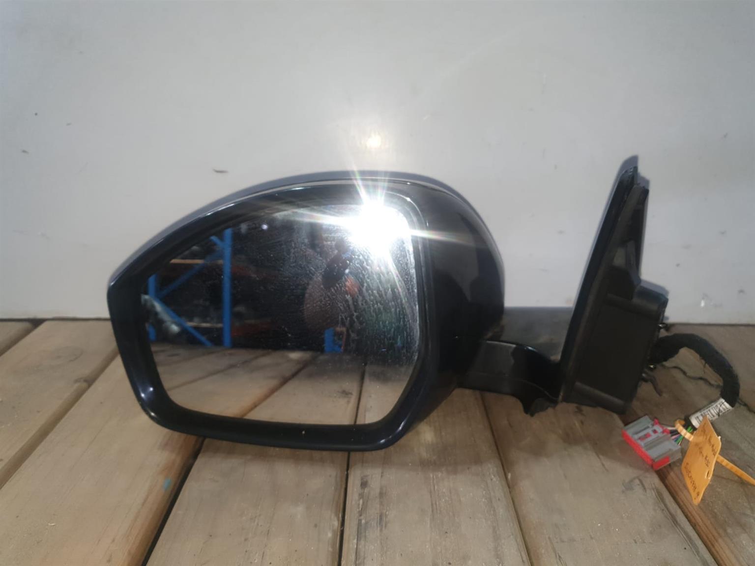 RANGE ROVER EVOQUE SD4 LEFT DOOR MIRROR