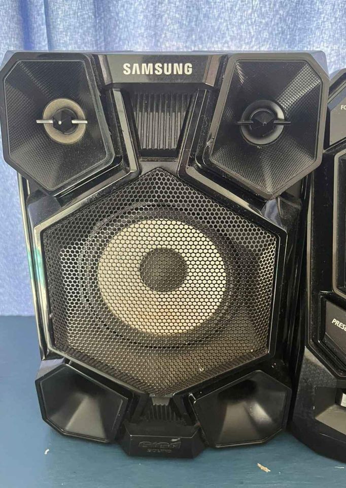 Samsung speakers