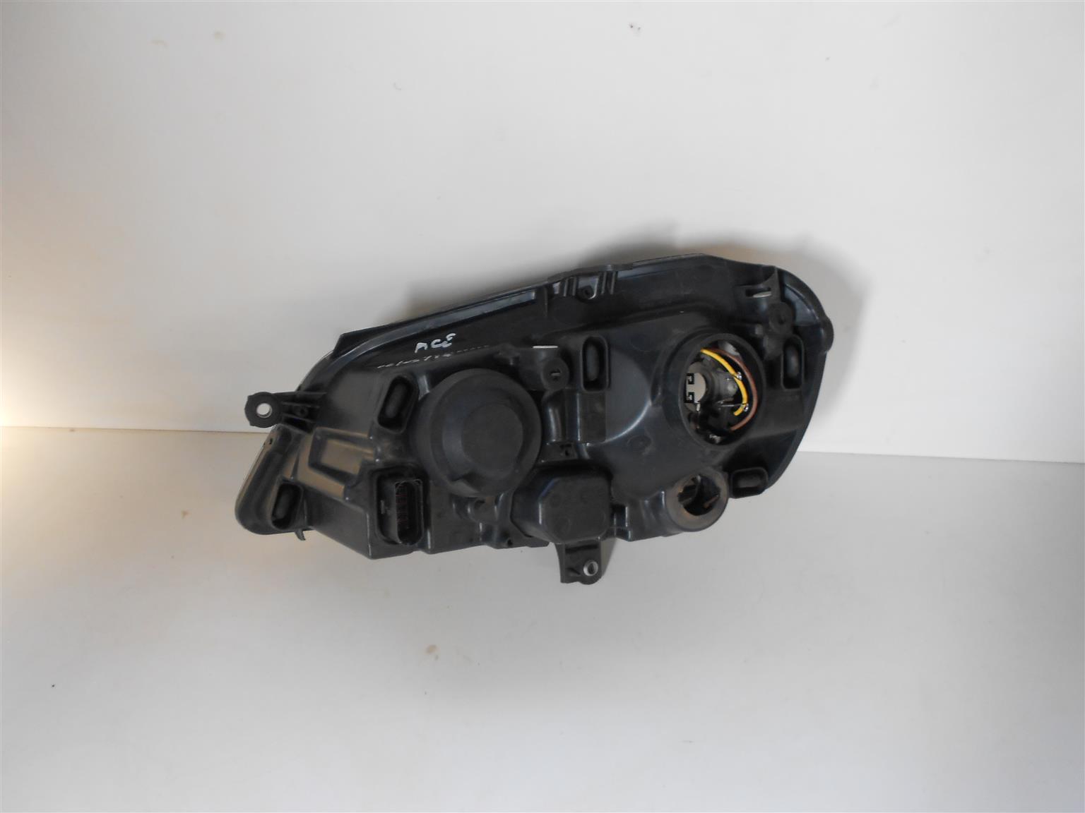 VW POLO VIVO HEADLIGHTS - Private Seller VW POLO VIVO HEADLIGHTS - Private Seller