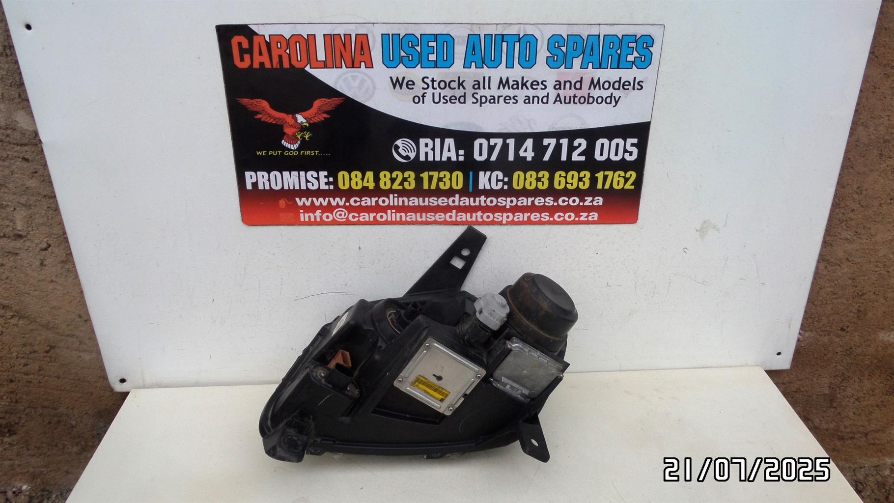 Jeep Grand Cherokee right side xenon headlight (restored) - Private Seller Jeep Grand Cherokee right side xenon headlight (restored) - Private Seller