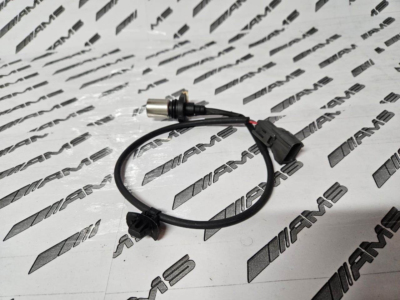 Brand New Electric Crankshaft Position Sensor for Toyota Runx - Private Seller