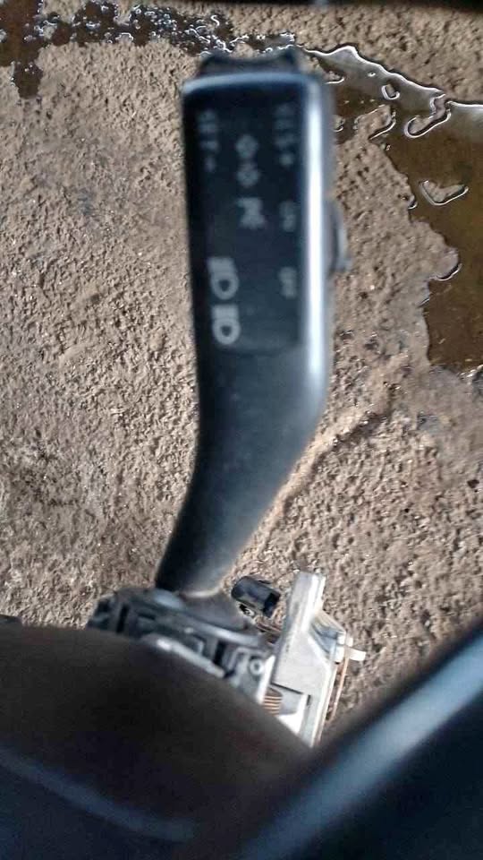 VW golf 5 2.0 TDI indicator switch