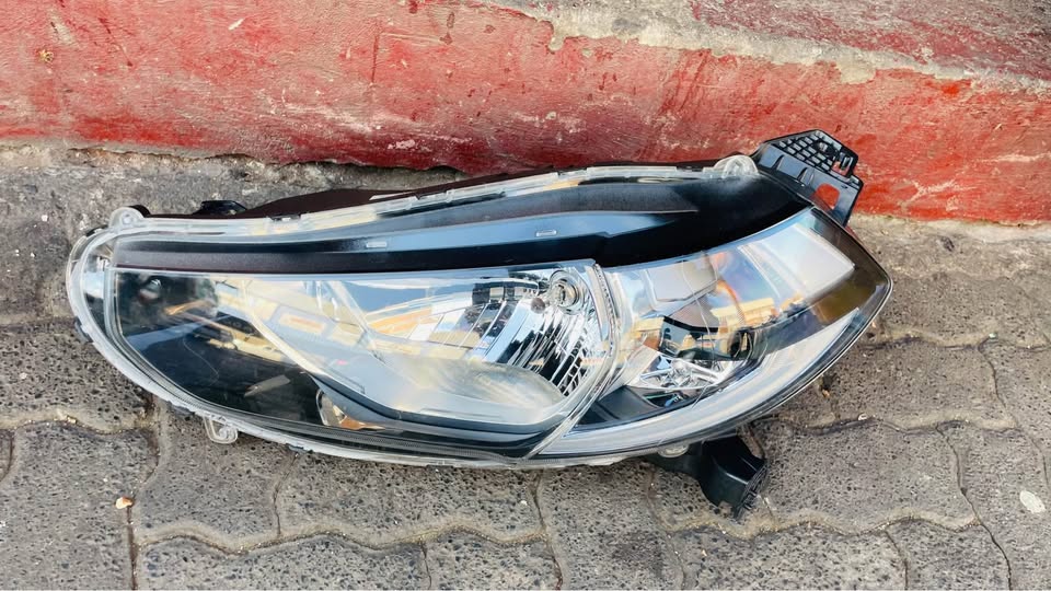HONDA WR-V headlight
