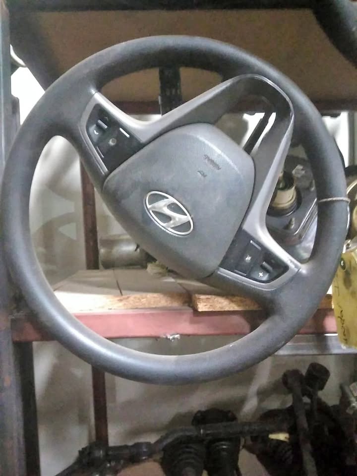 2013 HYUNDAI I20 "STEERING AIR BAG" - Private Seller 2013 HYUNDAI I20 "STEERING AIR BAG" - Private Seller