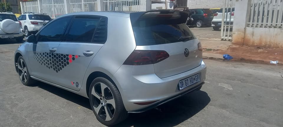 2013 VW GOLF VII TSI 1.4 PETROL, MANUAL TRANSMISSION 6SPEED, MILEAGE 84000KM,SILVER