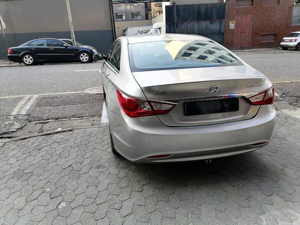2011 Hyundai Sonata Sedan automatic 2011