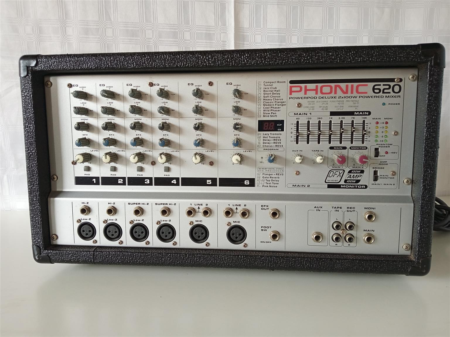 Phonic 620 Mixer Amplifier