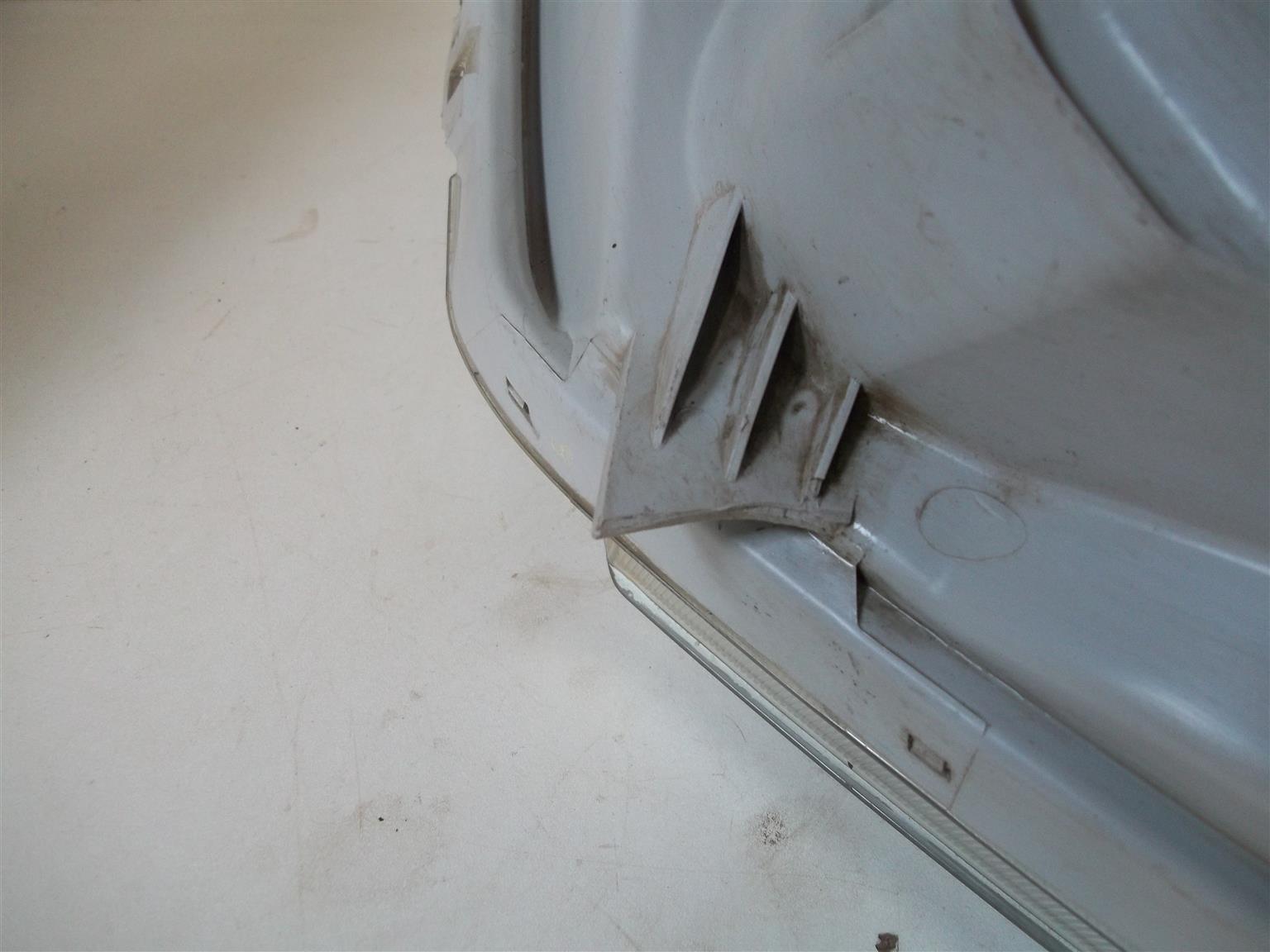 Isuzu D-Max left headlight - Private Seller Isuzu D-Max left headlight - Private Seller
