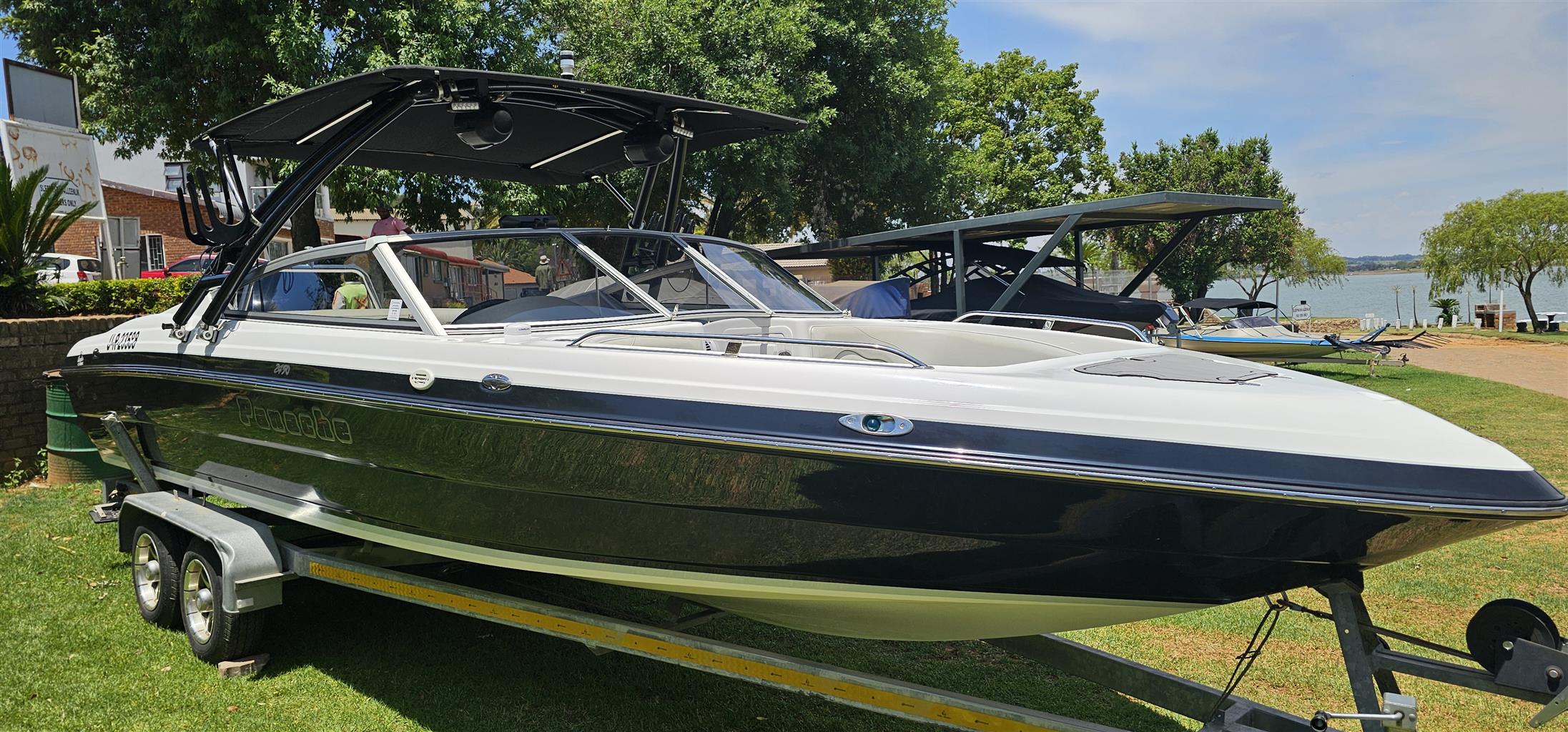2450 Panache with 250hp