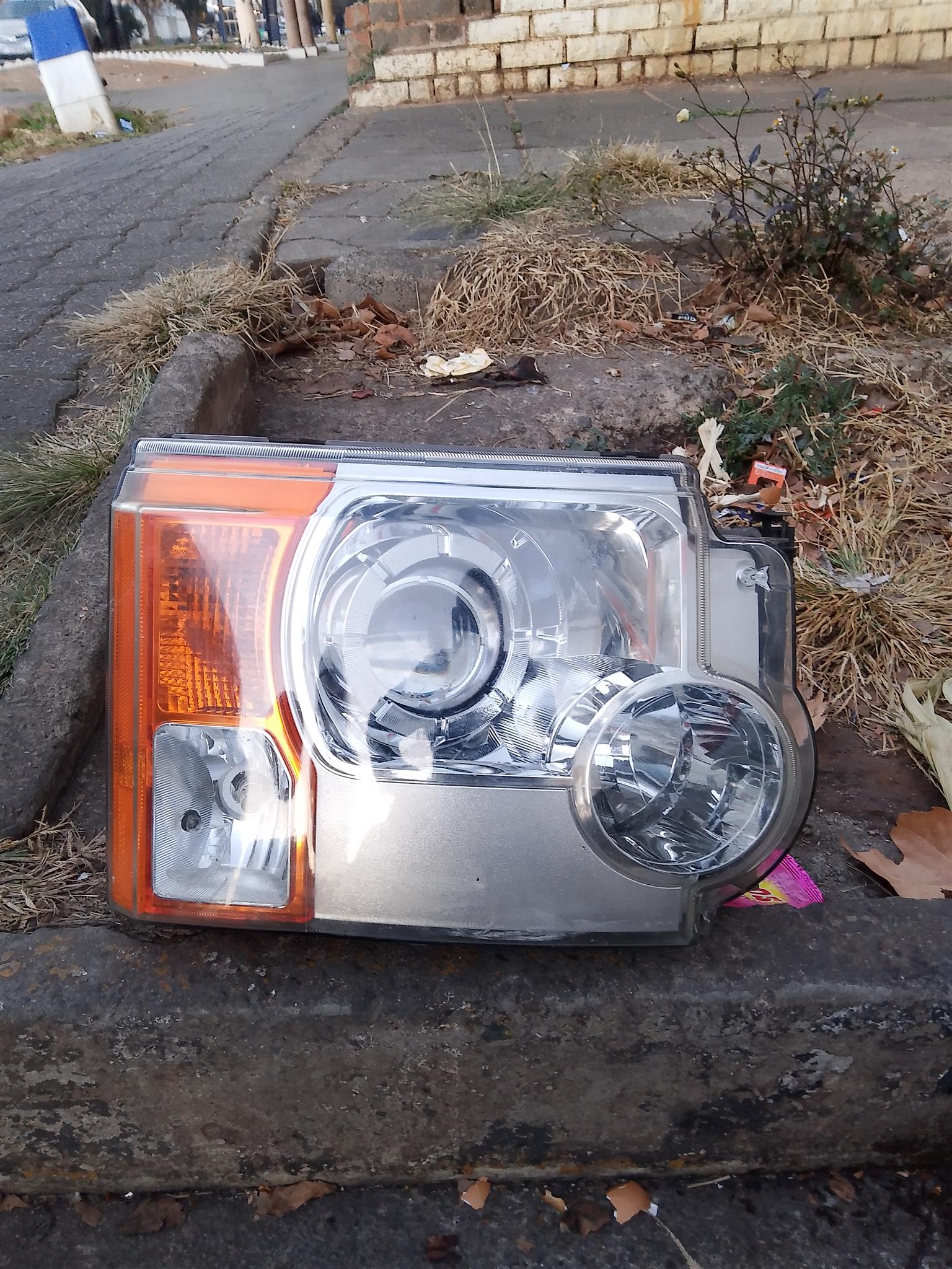 Land Rover Discovery 3 Headlight Right
