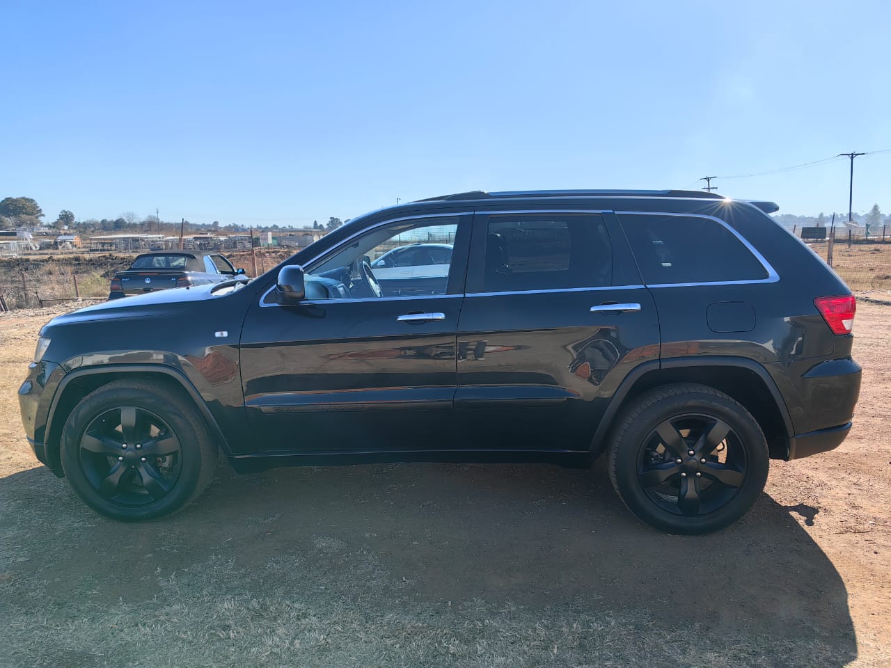 Used 2011 Jeep Grand Cherokee 3.6L Overland - Private Seller Used 2011 Jeep Grand Cherokee 3.6L Overland - Private Seller