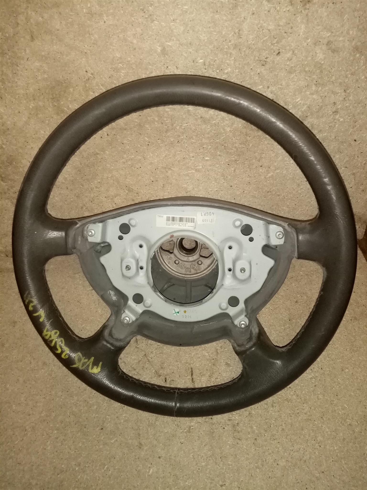 2005 Mercedes Benz E-Class steering wheel for sale used - Private Seller 2005 Mercedes Benz E-Class steering wheel for sale used - Private Seller