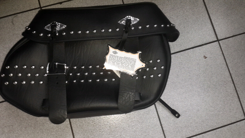  Harley  Davidson  unused and original saddle bag in leather 