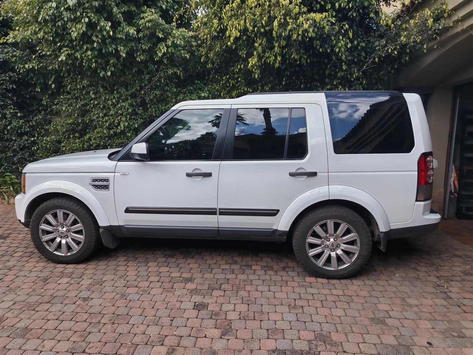 Used 2013 Land Rover Discovery 4 SDV6 SE - Private Seller Used 2013 Land Rover Discovery 4 SDV6 SE - Private Seller