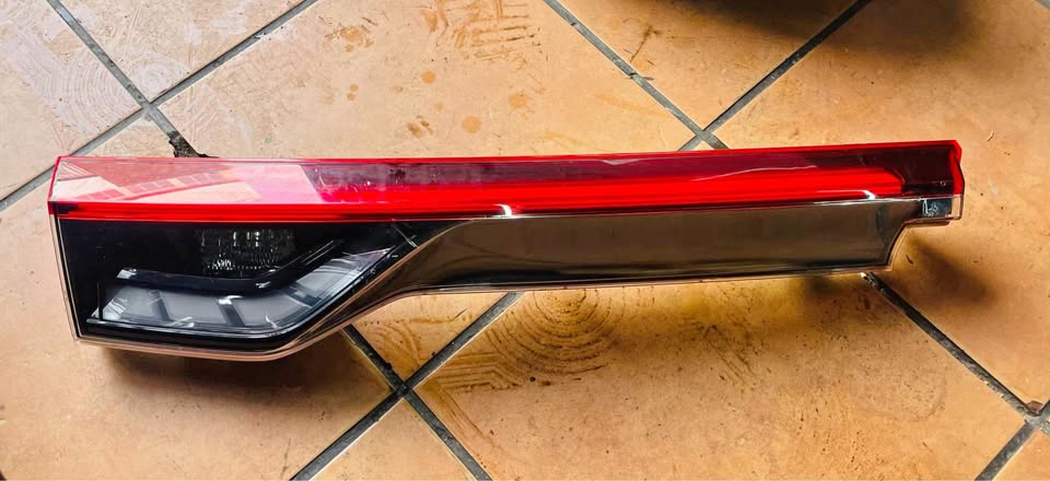 Honda HRV Hybrid Tailgate Light - Private Seller Honda HRV Hybrid Tailgate Light - Private Seller