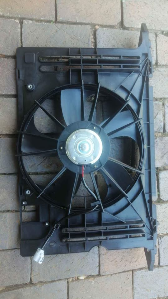 Toyota Corolla Professional /Quest Front Parts 2007-2014 Fan Assembly 1.3-1.8 - Private Seller