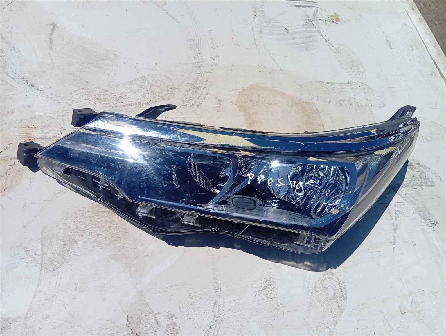 Toyota prestige left headlight - Private Seller Toyota prestige left headlight - Private Seller