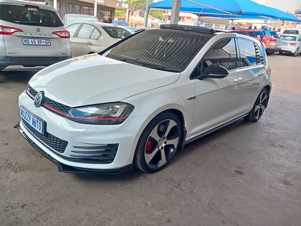 2015 VW GOLF 7 GTI 2.0 Transmission: Automatic  Mileage: 76000km  Fueltype: Petrol  White