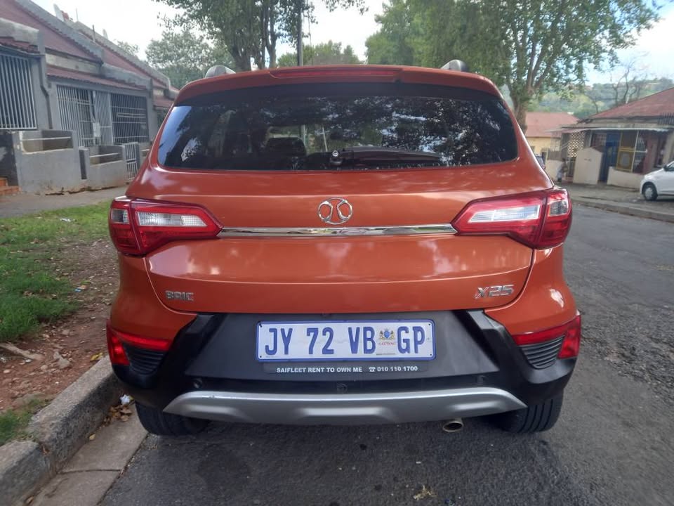 2021 BAIC x25 1.5 Petrol, Manual Transmission, Orange Color, Mileage 17000kms.