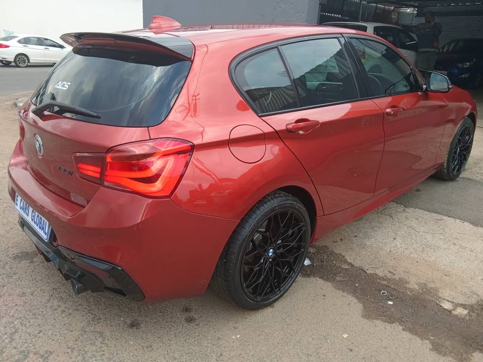 BMW i20i 2019