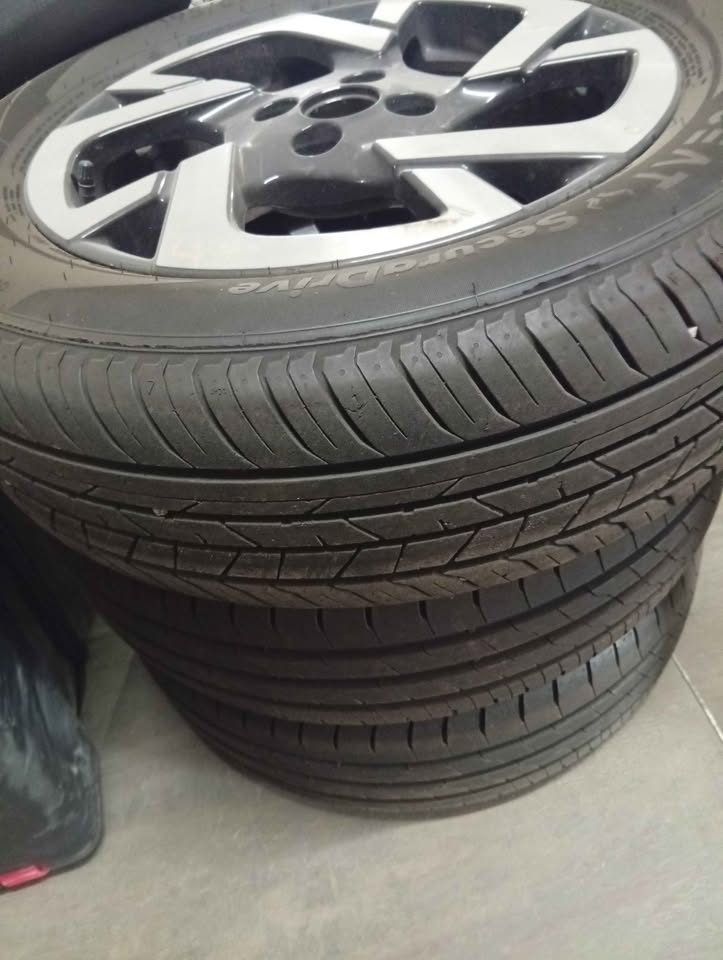 Nissan Magnite magwheels - Private Seller