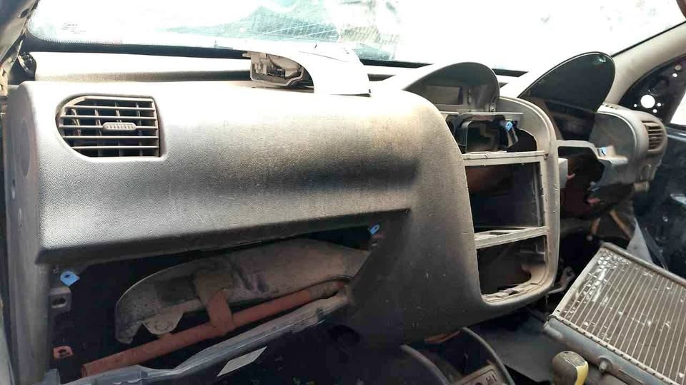 Opel Corsa gamma dashboard - Private Seller Opel Corsa gamma dashboard - Private Seller