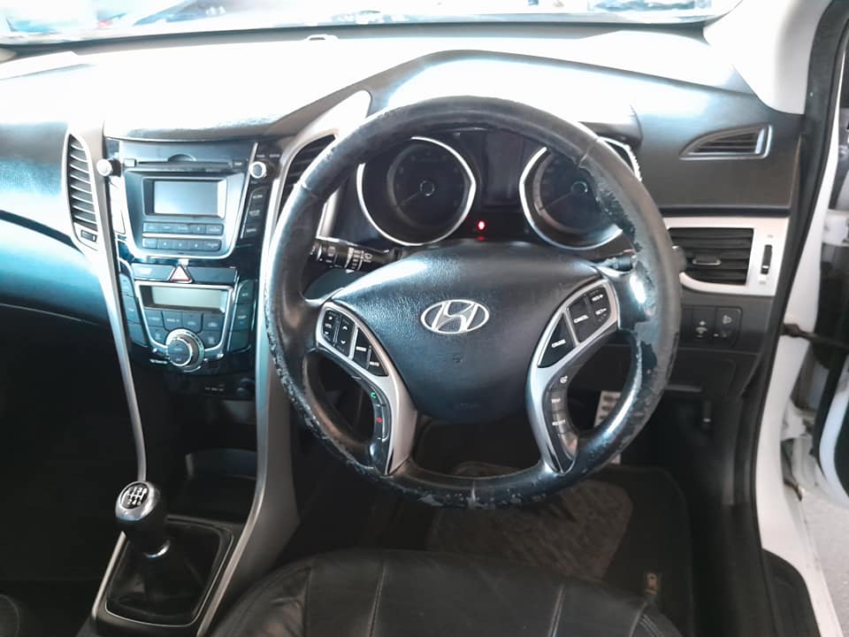 2015 HYUNDAI I30 1.8 SP0RT MANUAL