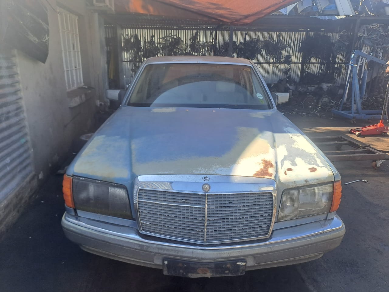 W126 500se stripping for spares - Private Seller W126 500se stripping for spares - Private Seller