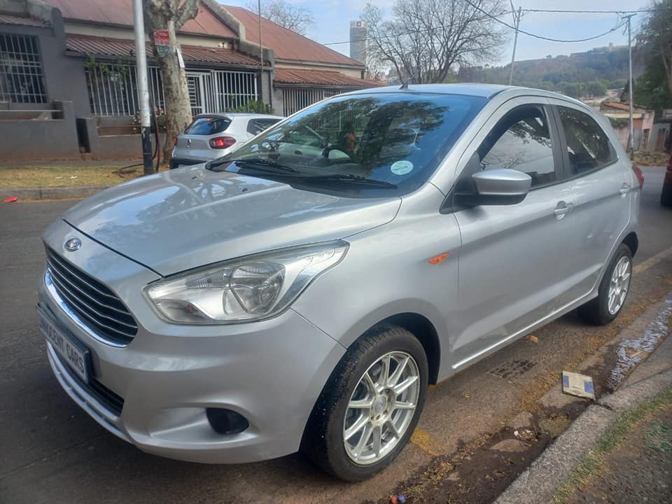 2017 FORD FIGO 1.4 ENGINE PETROL, MANUAL, MILEAGE 83000KMS, SILVER COLOR,