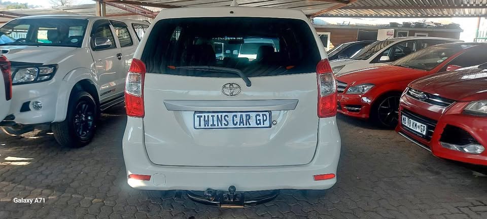 Toyota Avanza 1.5 Manual petrol 7seater