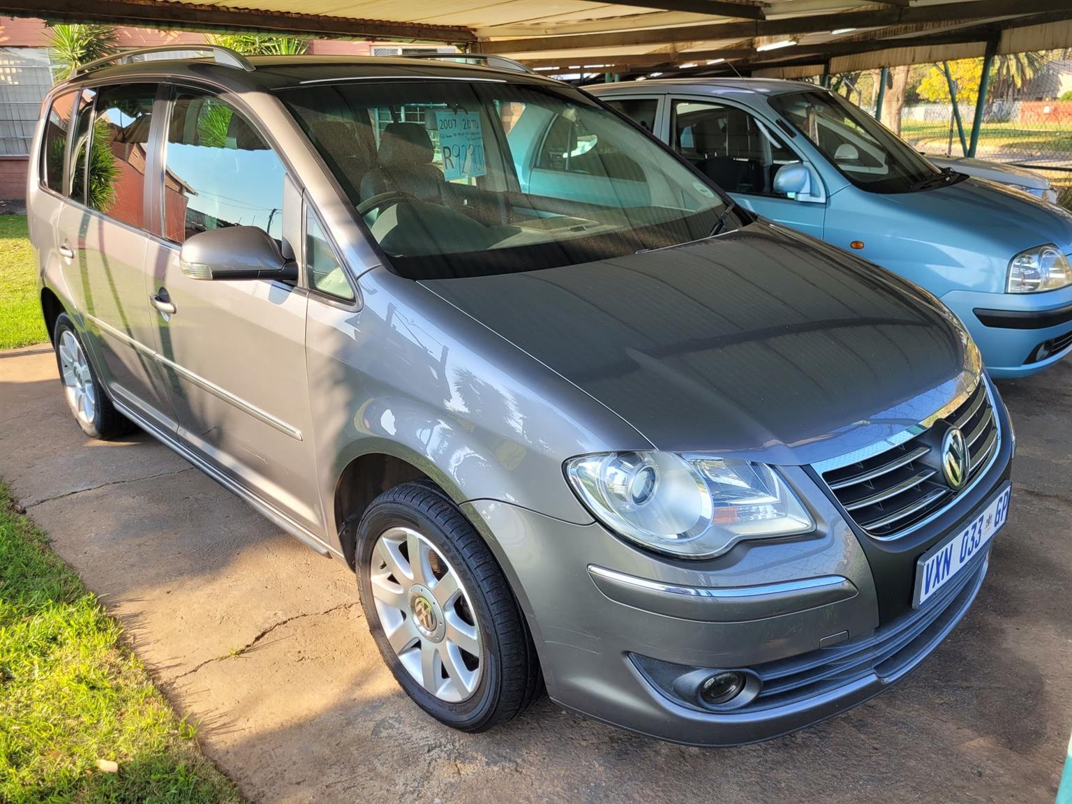 Used 2008 Volkswagen Touran 2.0TDI Highline - Private Seller Used 2008 Volkswagen Touran 2.0TDI Highline - Private Seller