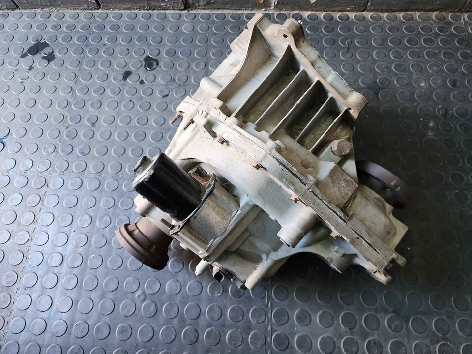 JEEP 3.6 TRANSFER CASE - Private Seller