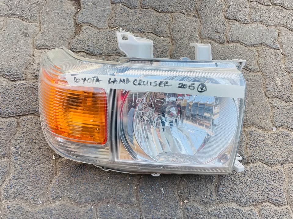 Toyota Land Cruiser 70 Series headlight - Private Seller Toyota Land Cruiser 70 Series headlight - Private Seller
