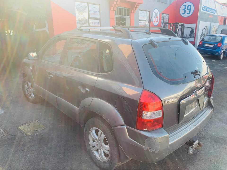 Hyundai Tucson 2008 stripping for spares - Private Seller Hyundai Tucson 2008 stripping for spares - Private Seller